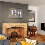 Luxury City Centre Accommodation Sleeping 2
